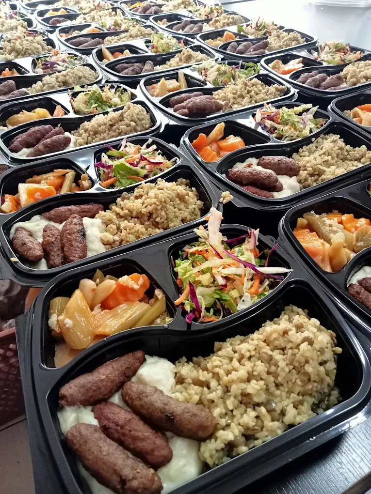 Ofislere gidecek günlük paketler